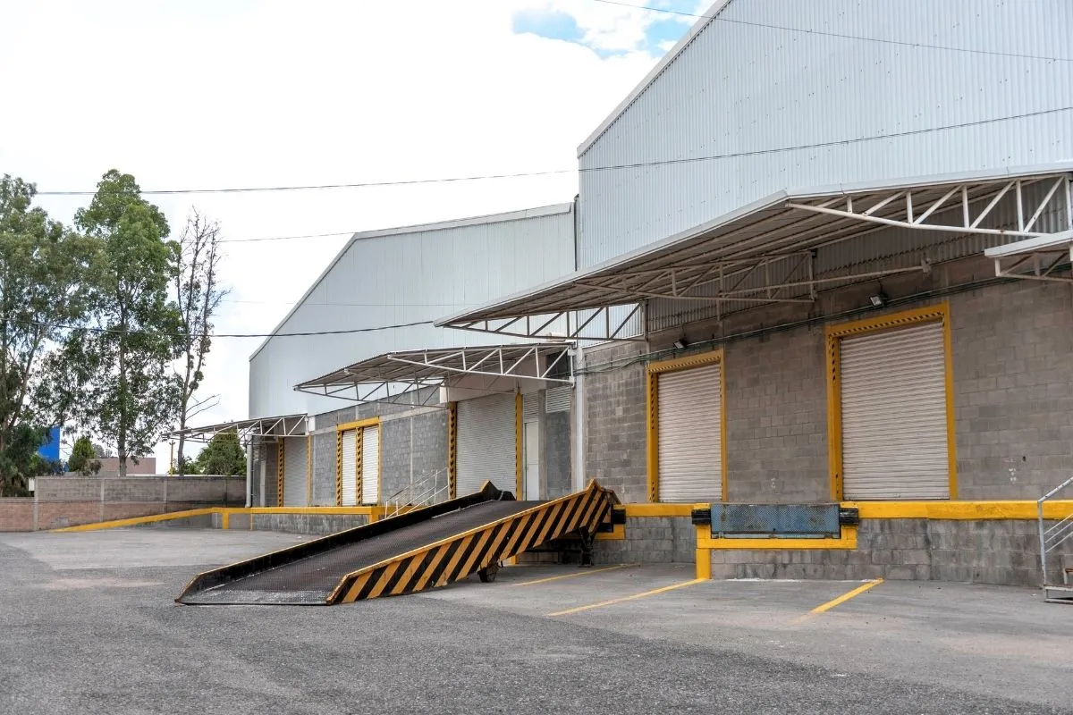 Exterior de bodegas industriales Royal Park en Zona Industrial San Luis Potosí